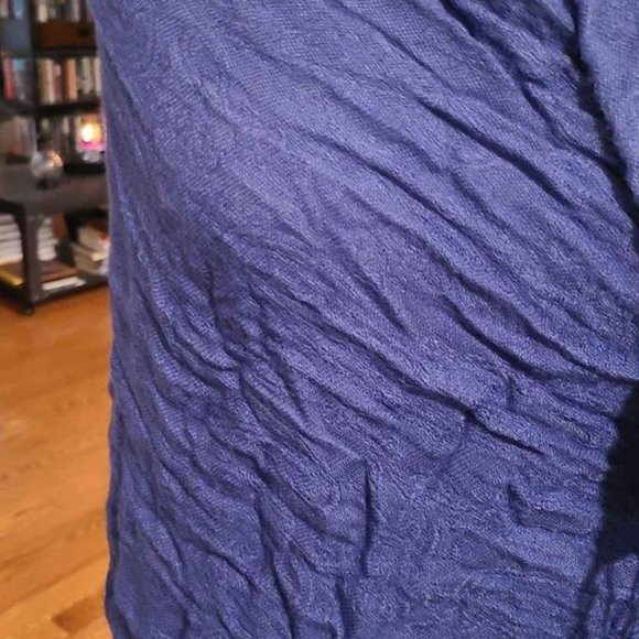 Blue Scraf - Picture 5 of 12